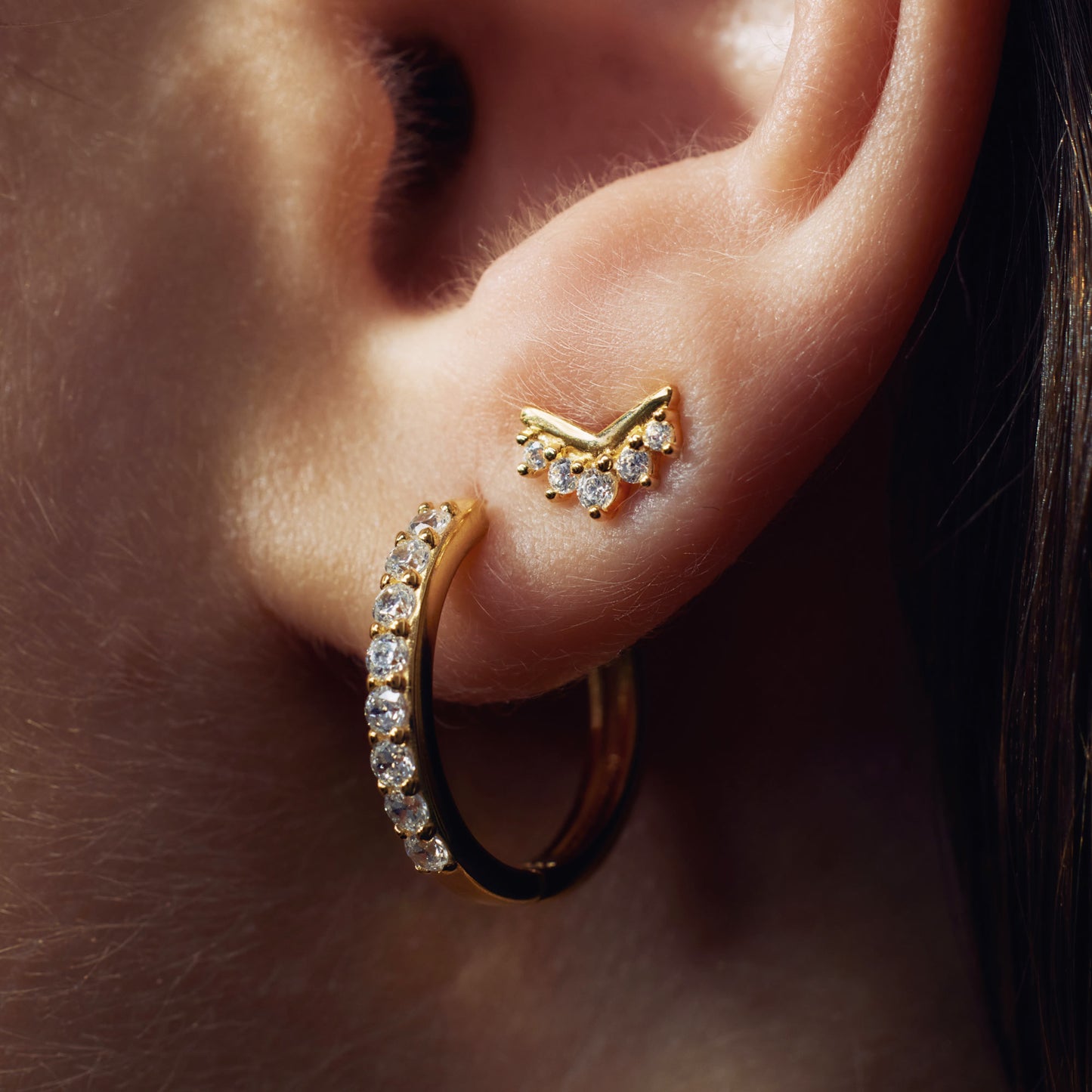 Santa Maria della Base 925 sterling silver gold plated hoop earrings with zirconia stones - Parte di Me