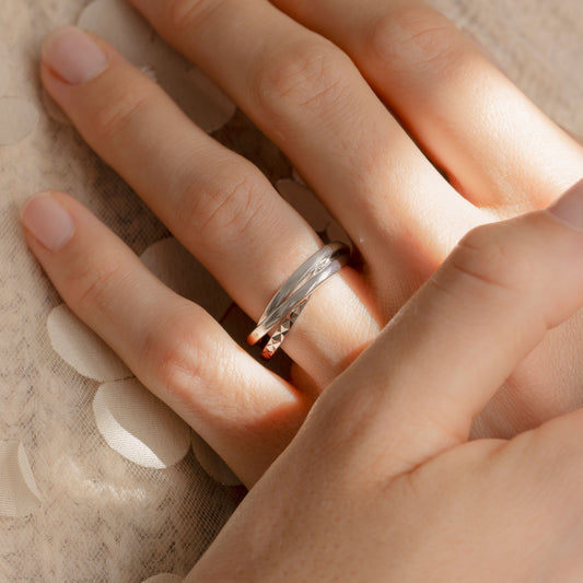 Ponte Vecchio Lucilla 925 sterling silver ring with diamond cut - Parte di Me