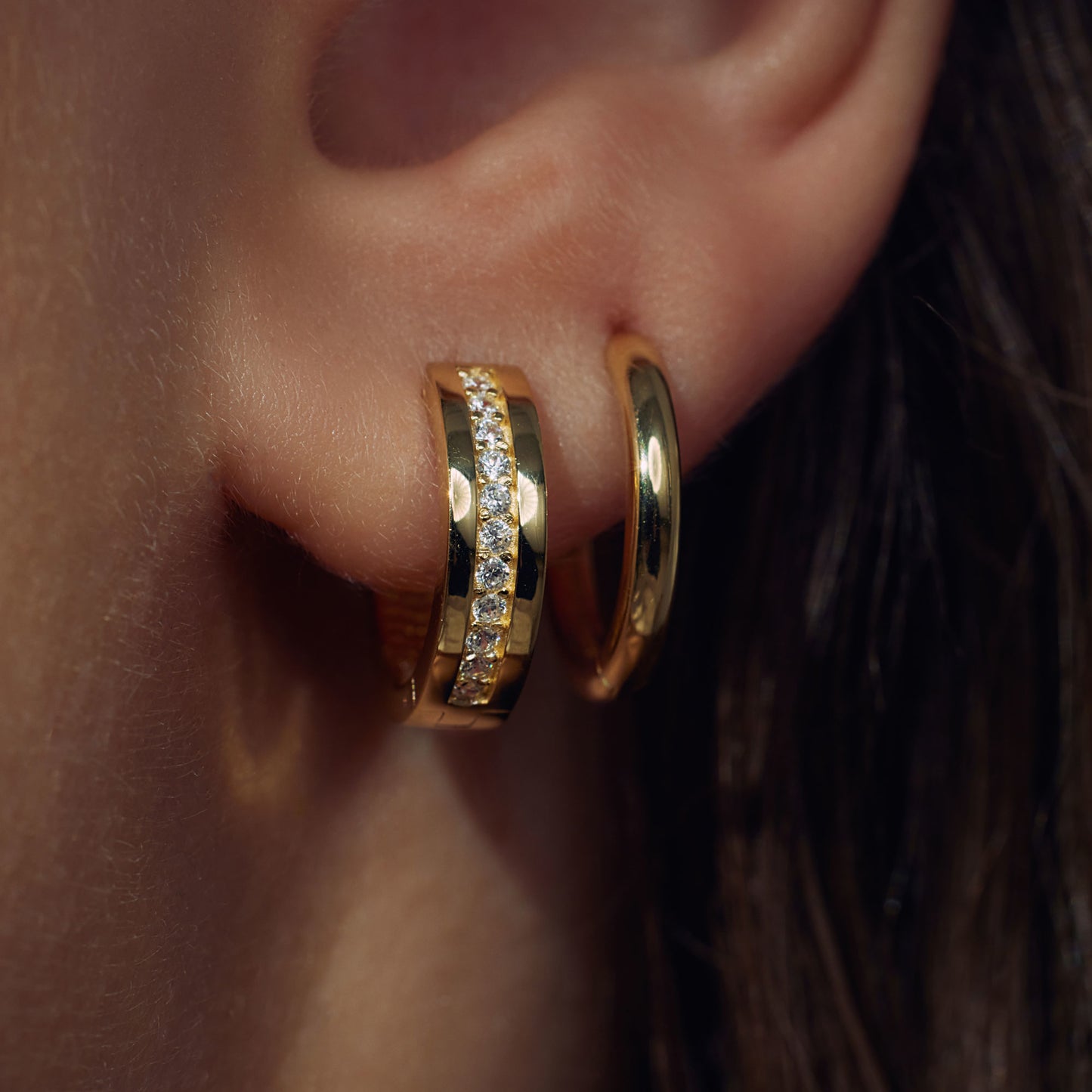 Sorprendimi 925 sterling silver gold plated hoop earrings set with zirconia stones - Parte di Me