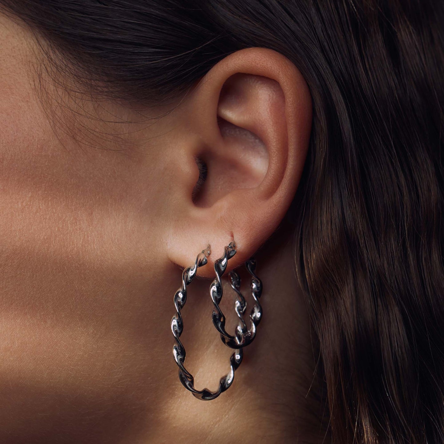 Bibbiena Poppi Viviana 925 sterling silver hoop earrings with twist - Parte di Me